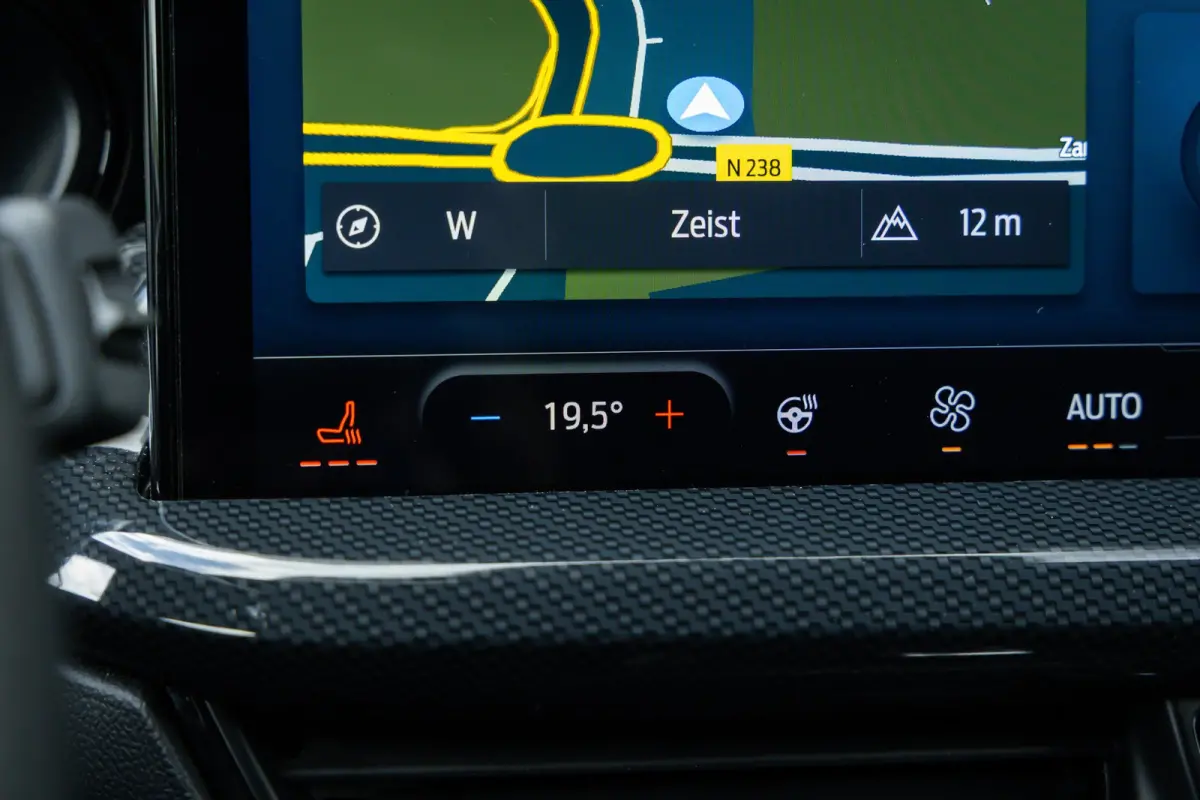 1.0 EcoBoost Hybrid ST Line | Automaat | Full LED | Winter-pack | Adaptieve cruise | Dodehoek detectie | Privacy-glass | Apple carplay / andriod auto | Parkeer camera