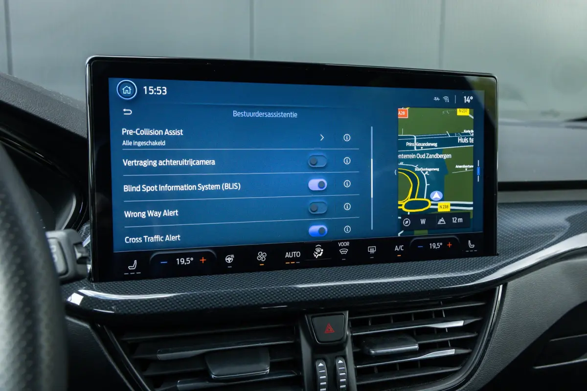 1.0 EcoBoost Hybrid ST Line | Automaat | Full LED | Winter-pack | Adaptieve cruise | Dodehoek detectie | Privacy-glass | Apple carplay / andriod auto | Parkeer camera