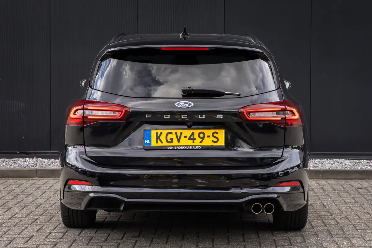1.0 EcoBoost Hybrid ST Line | Automaat | Full LED | Winter-pack | Adaptieve cruise | Dodehoek detectie | Privacy-glass | Apple carplay / andriod auto | Parkeer camera