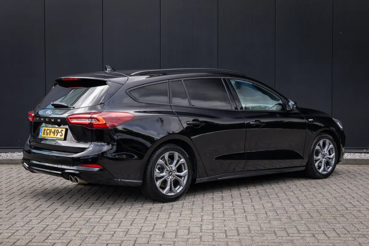 1.0 EcoBoost Hybrid ST Line | Automaat | Full LED | Winter-pack | Adaptieve cruise | Dodehoek detectie | Privacy-glass | Apple carplay / andriod auto | Parkeer camera