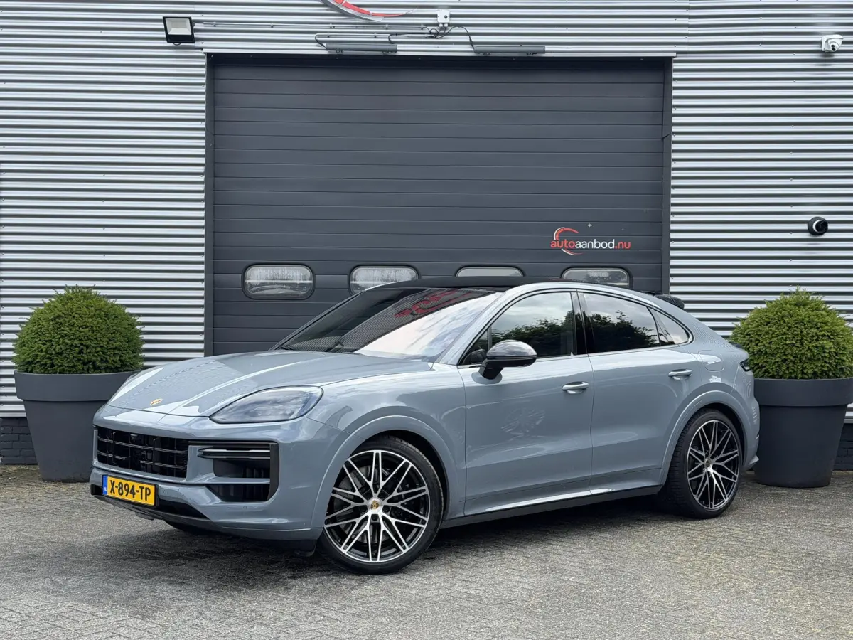 4.0 Turbo E-Hybrid Sport Chrono | 360* Camera | Achteras Besturing | Burmester | Bijrijders Display | Head-Up Display | CARBON |