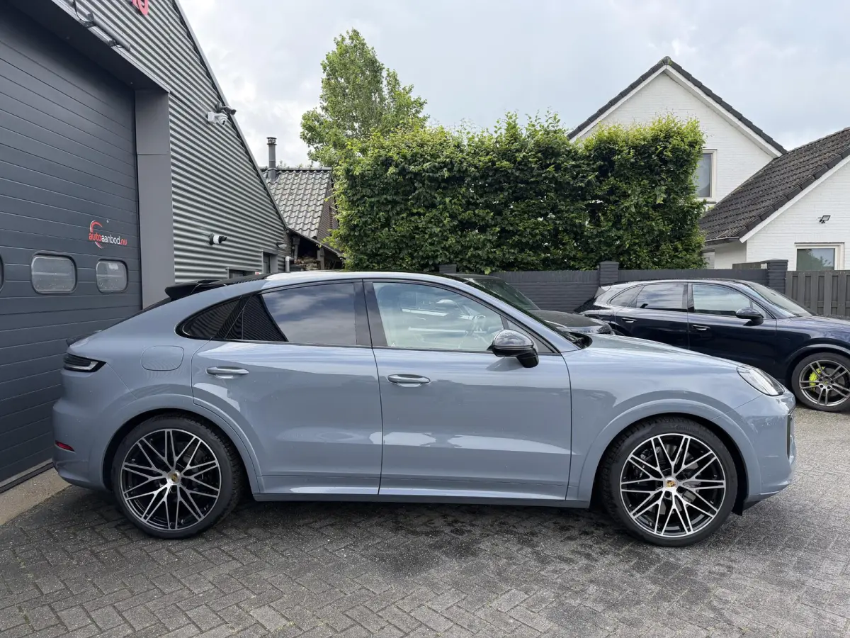 4.0 Turbo E-Hybrid Sport Chrono | 360* Camera | Achteras Besturing | Burmester | Bijrijders Display | Head-Up Display | CARBON |