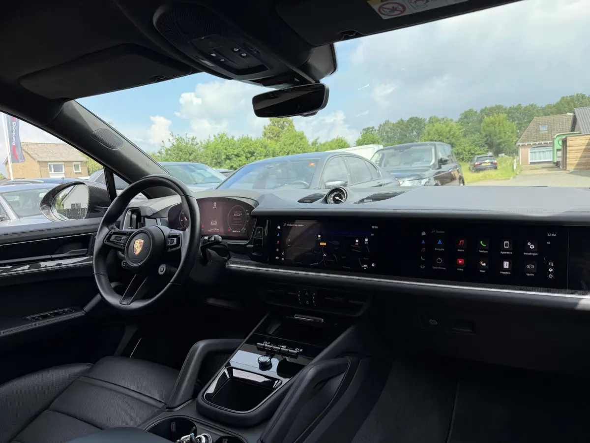 4.0 Turbo E-Hybrid Sport Chrono | 360* Camera | Achteras Besturing | Burmester | Bijrijders Display | Head-Up Display | CARBON |