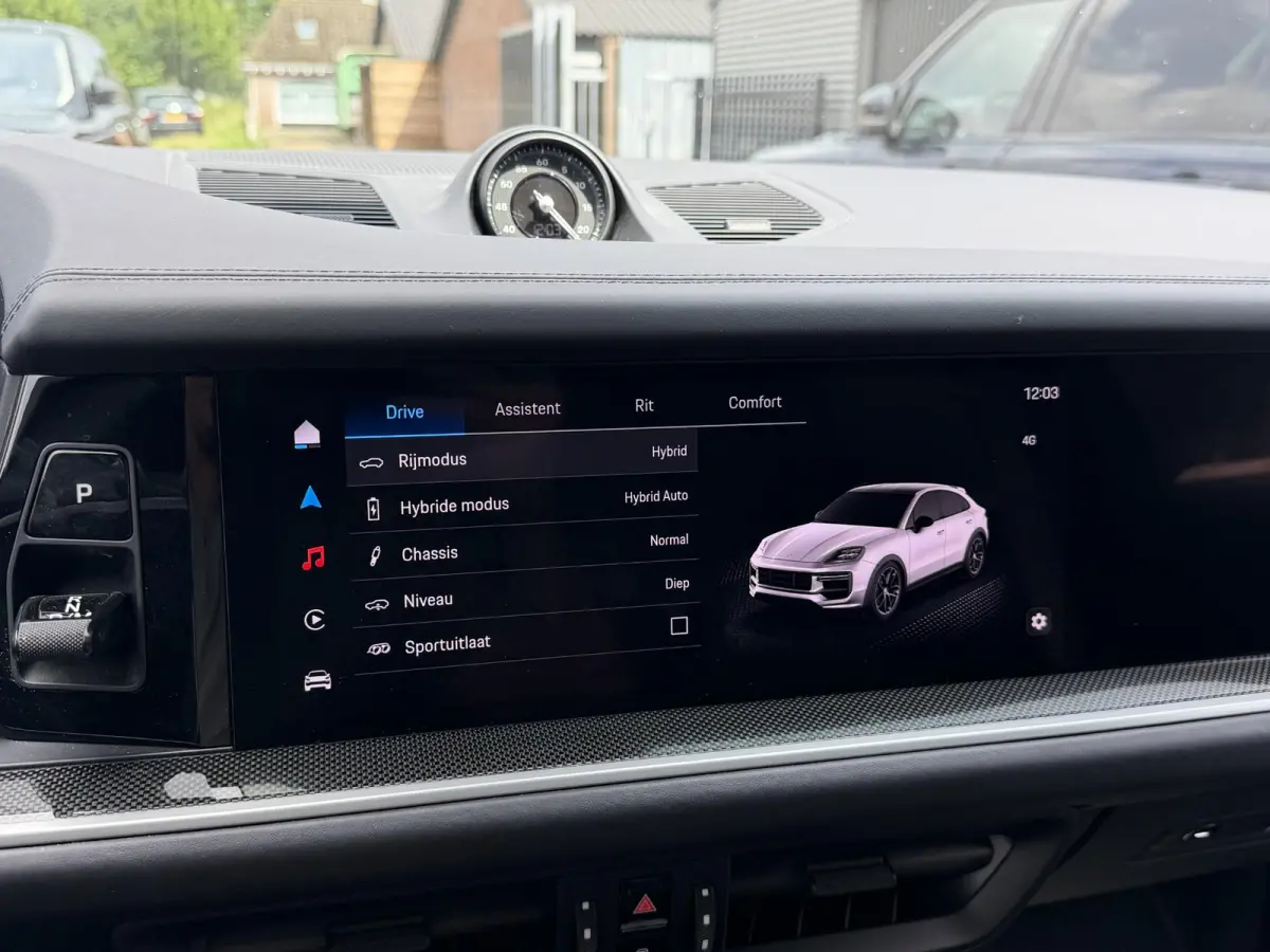 4.0 Turbo E-Hybrid Sport Chrono | 360* Camera | Achteras Besturing | Burmester | Bijrijders Display | Head-Up Display | CARBON |