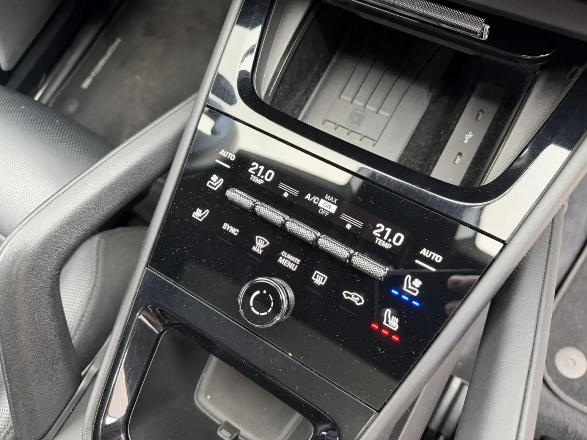 4.0 Turbo E-Hybrid Sport Chrono | 360* Camera | Achteras Besturing | Burmester | Bijrijders Display | Head-Up Display | CARBON |
