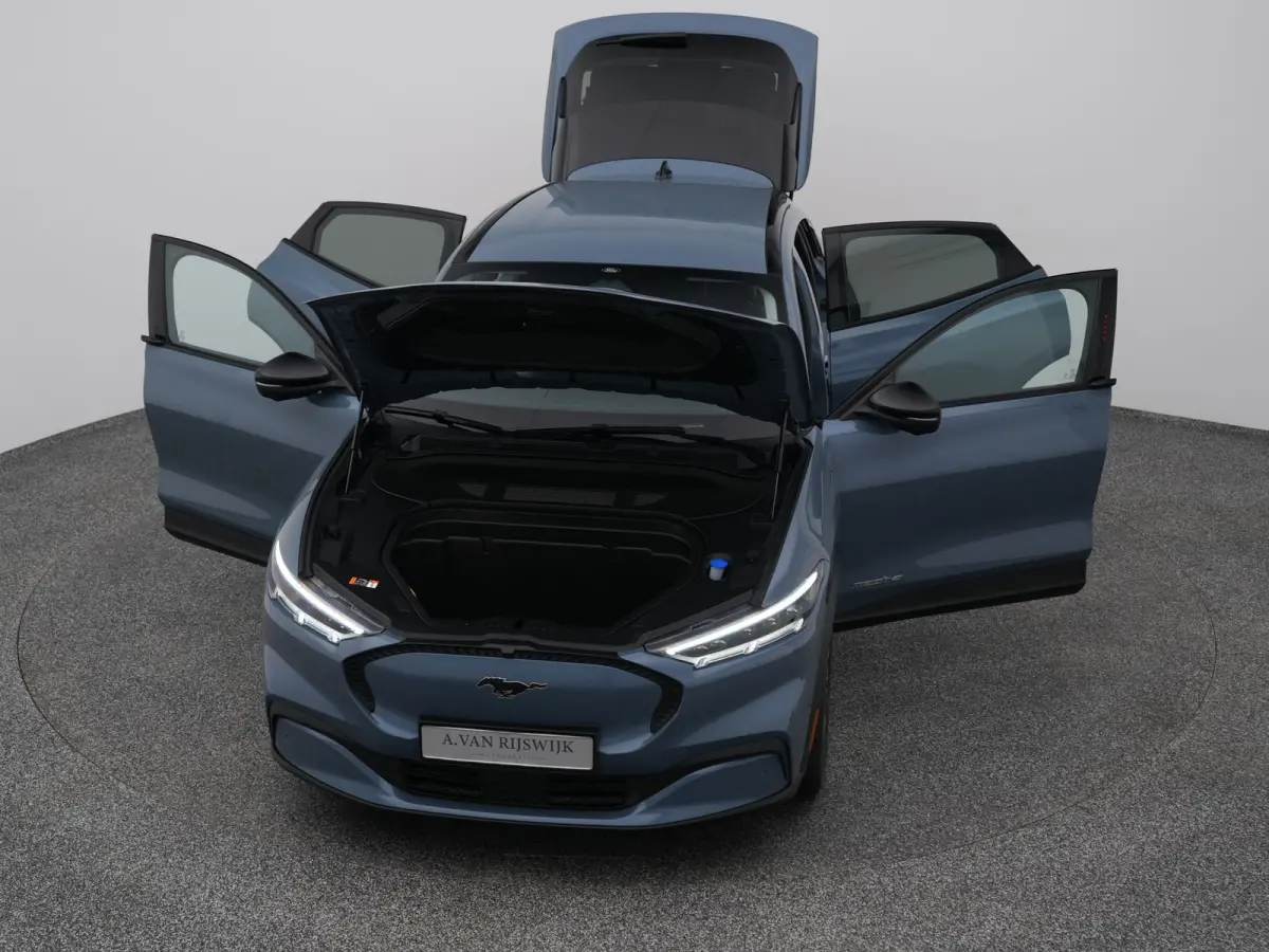 Standard RWD 75 kWh | 360° | ADAPTIVE | STOEL- EN STUURVERW.