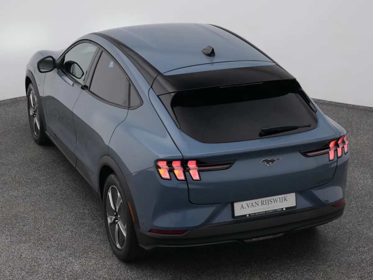 Standard RWD 75 kWh | 360° | ADAPTIVE | STOEL- EN STUURVERW.