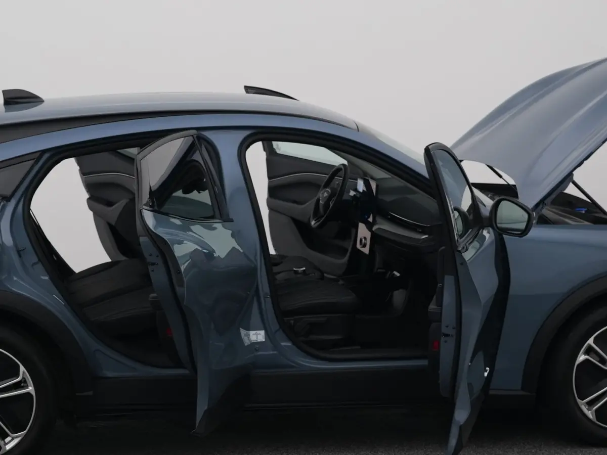 Standard RWD 75 kWh | 360° | ADAPTIVE | STOEL- EN STUURVERW.