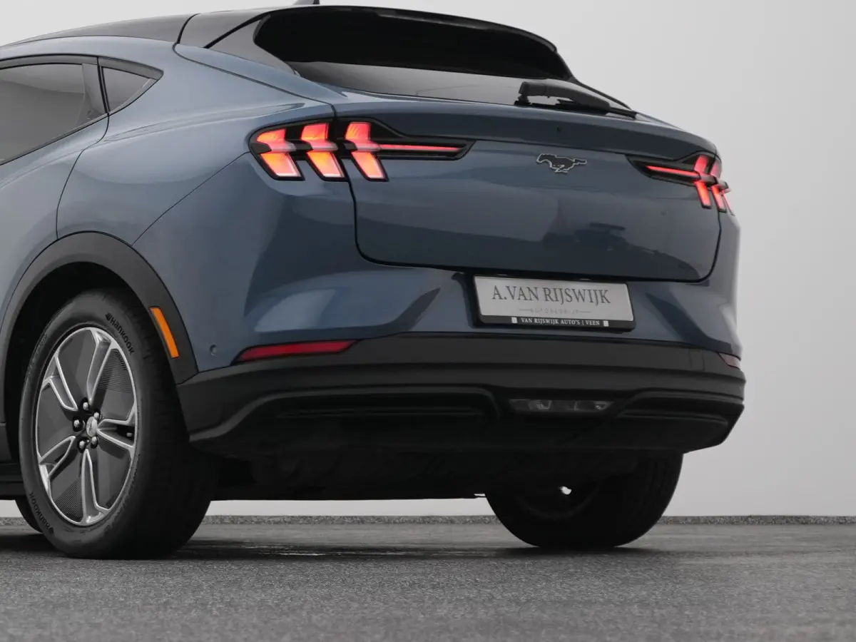 Standard RWD 75 kWh | 360° | ADAPTIVE | STOEL- EN STUURVERW.