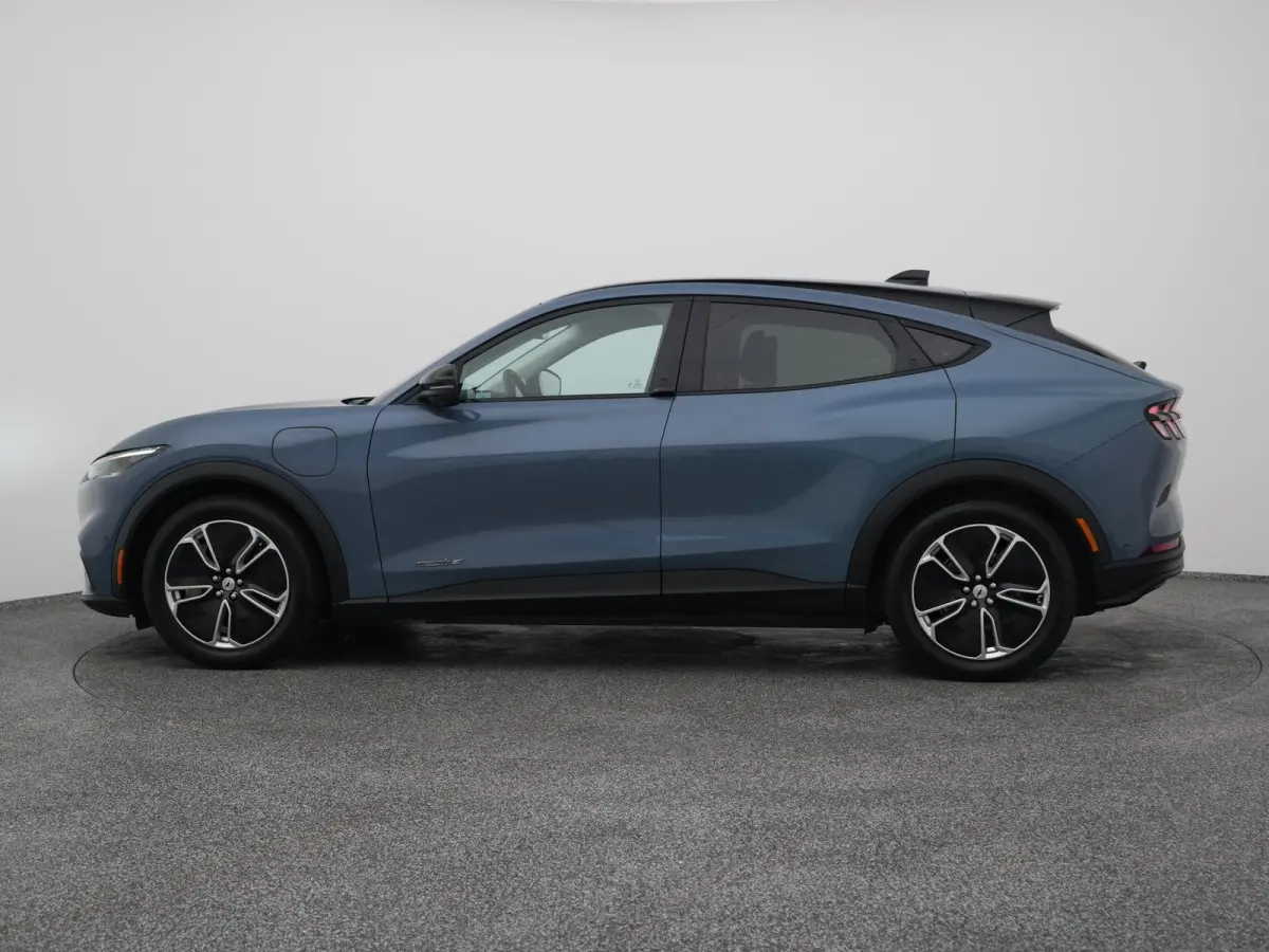 Standard RWD 75 kWh | 360° | ADAPTIVE | STOEL- EN STUURVERW.