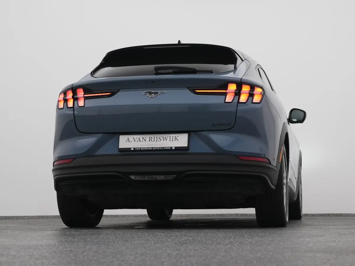 Standard RWD 75 kWh | 360° | ADAPTIVE | STOEL- EN STUURVERW.