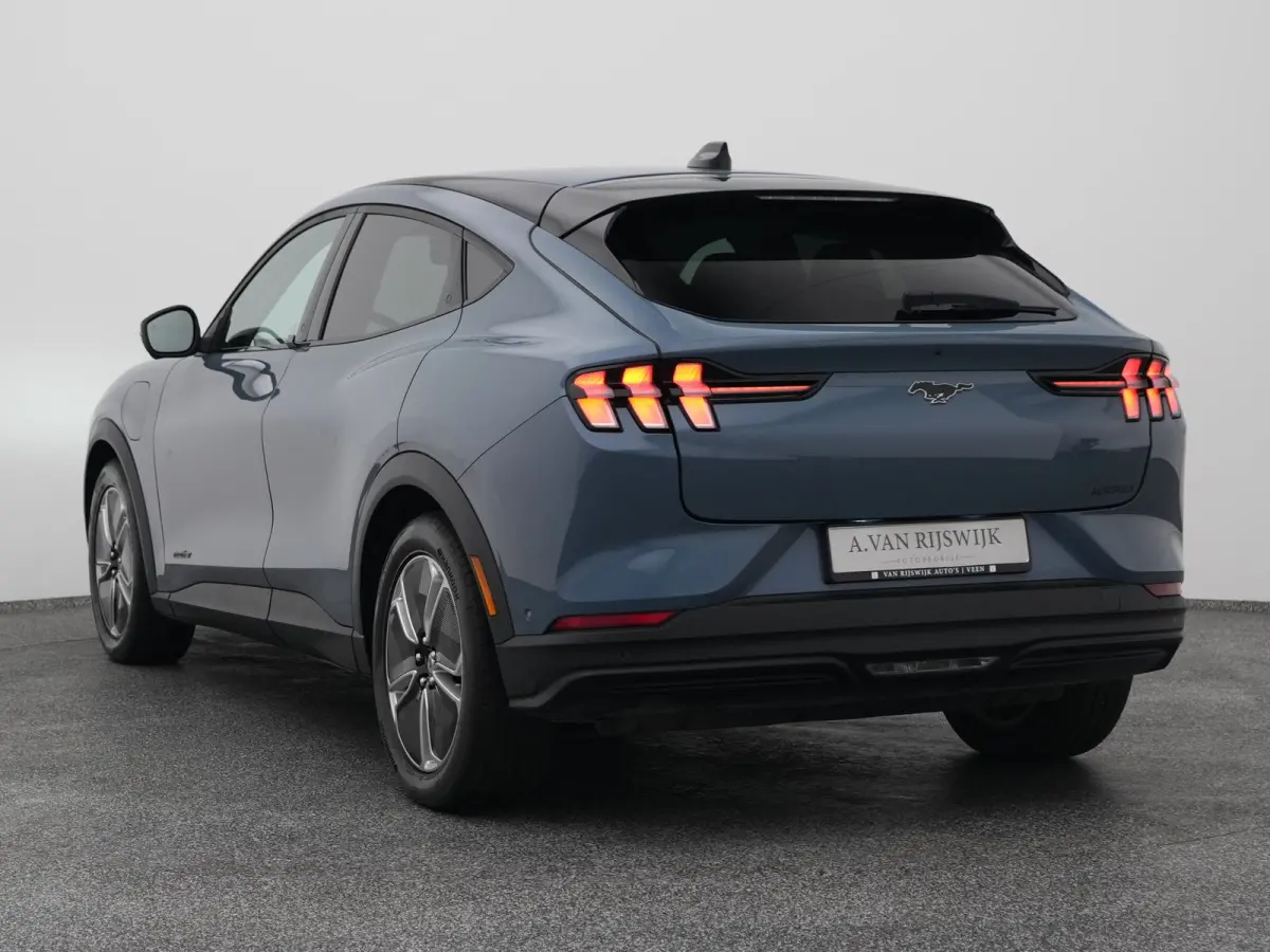 Standard RWD 75 kWh | 360° | ADAPTIVE | STOEL- EN STUURVERW.