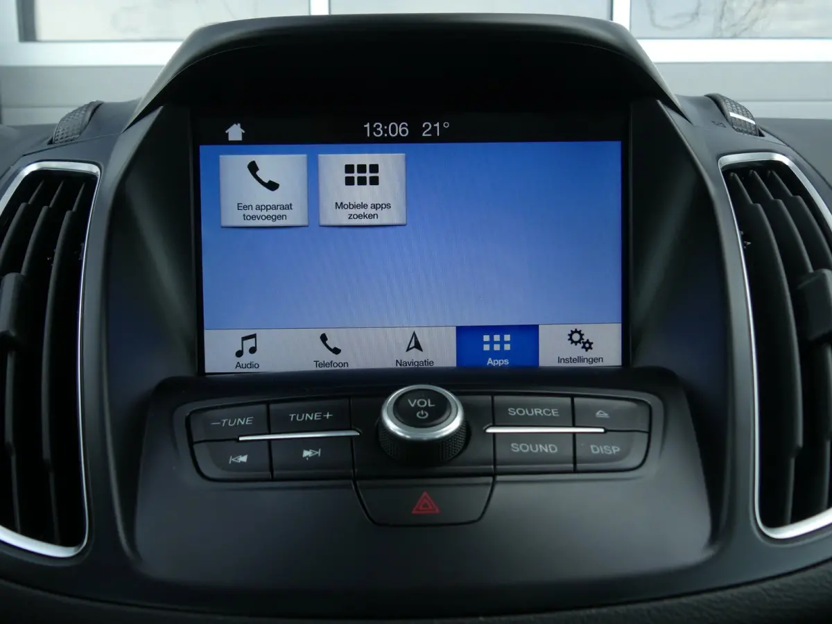 1.0 Titanium / Navigatie / Panoramadak / Apple Carplay