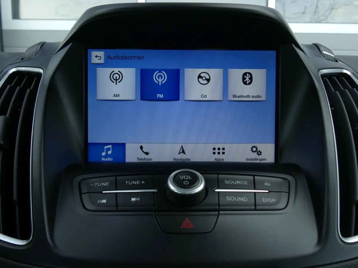 1.0 Titanium / Navigatie / Panoramadak / Apple Carplay