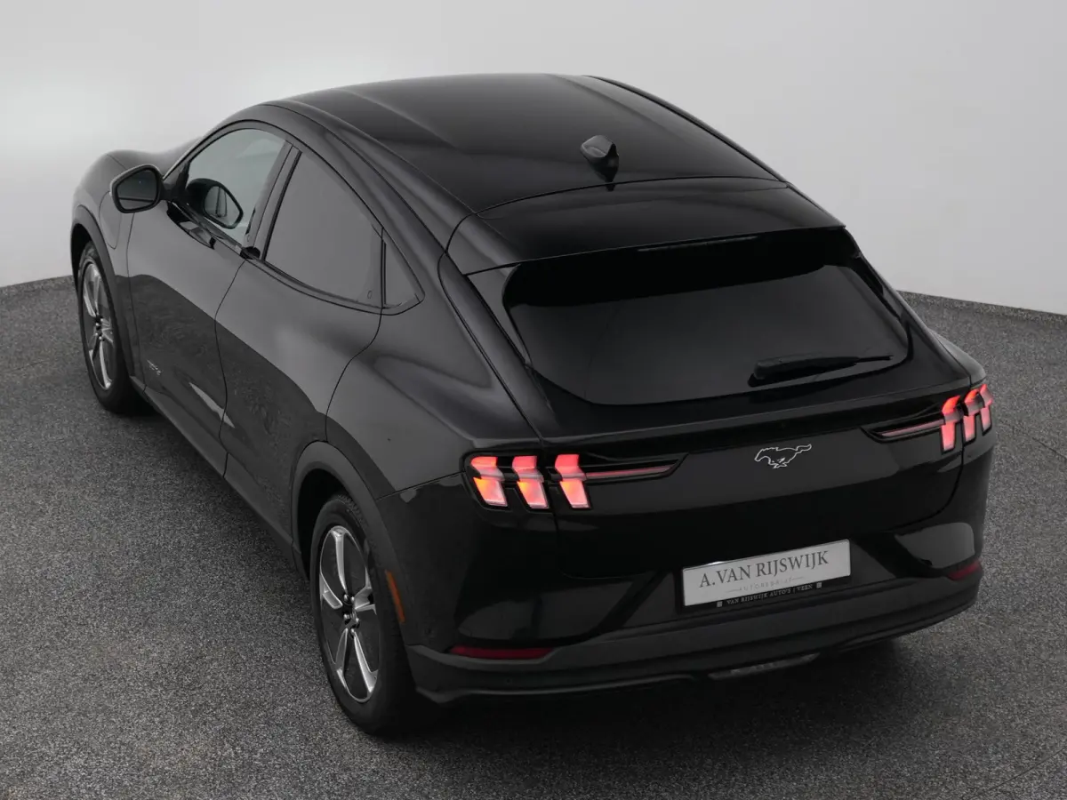 Standard RWD 75 kWh | 360° | ADAPTIVE | STOEL- EN STUURVERW.