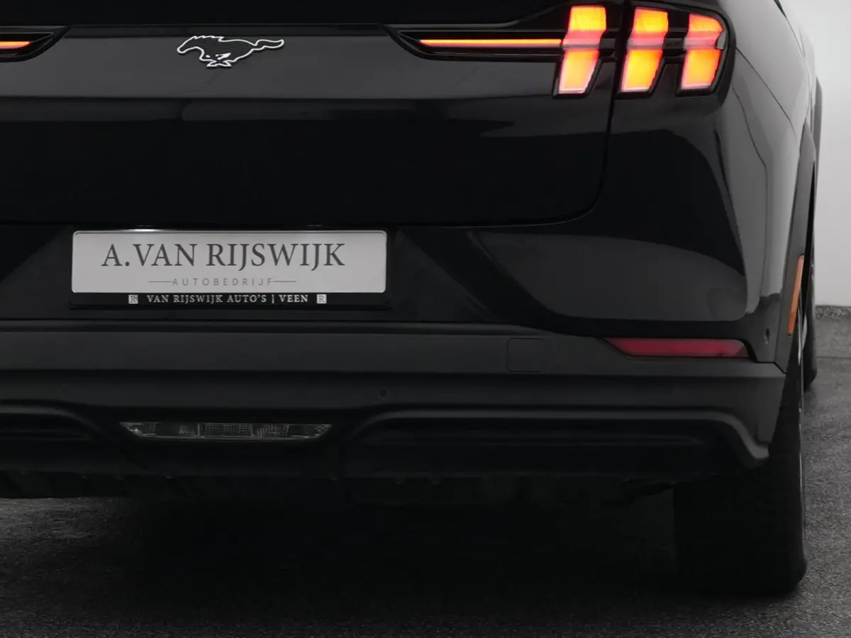 Standard RWD 75 kWh | 360° | ADAPTIVE | STOEL- EN STUURVERW.