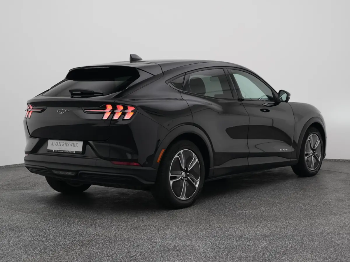 Standard RWD 75 kWh | 360° | ADAPTIVE | STOEL- EN STUURVERW.