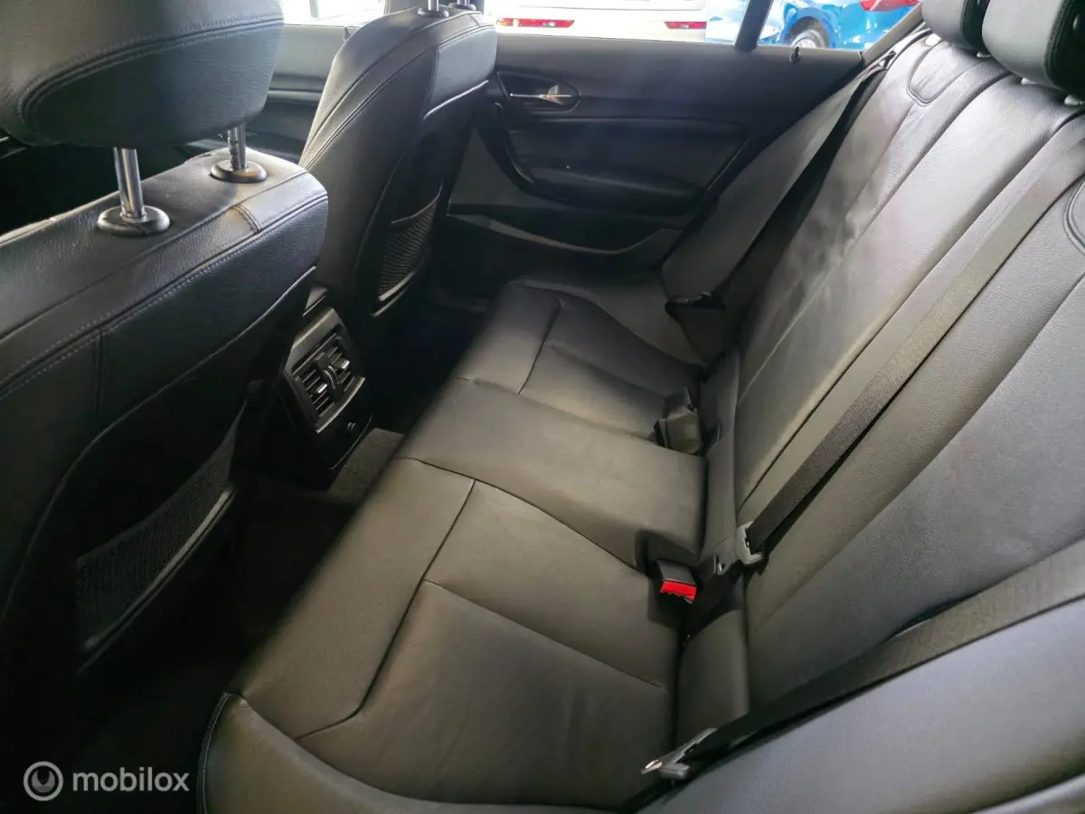 118i Edition M Sport Automaat Groot Navi Leder Stoelverwar