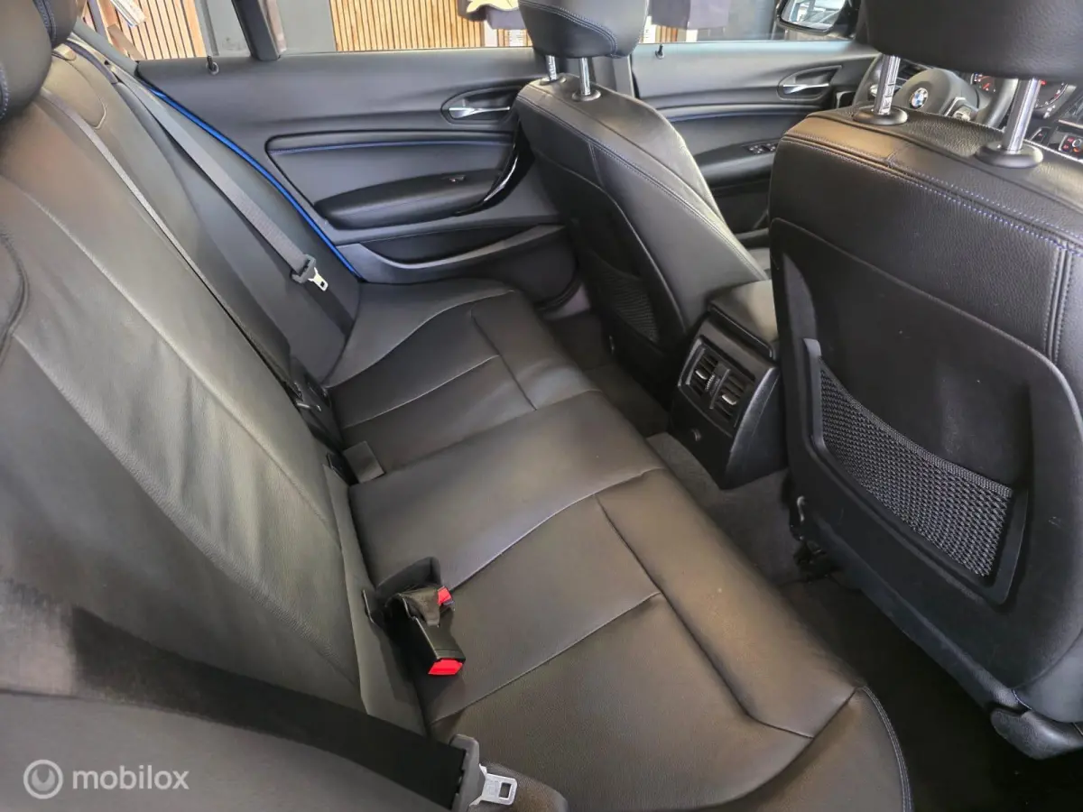 118i Edition M Sport Automaat Groot Navi Leder Stoelverwar