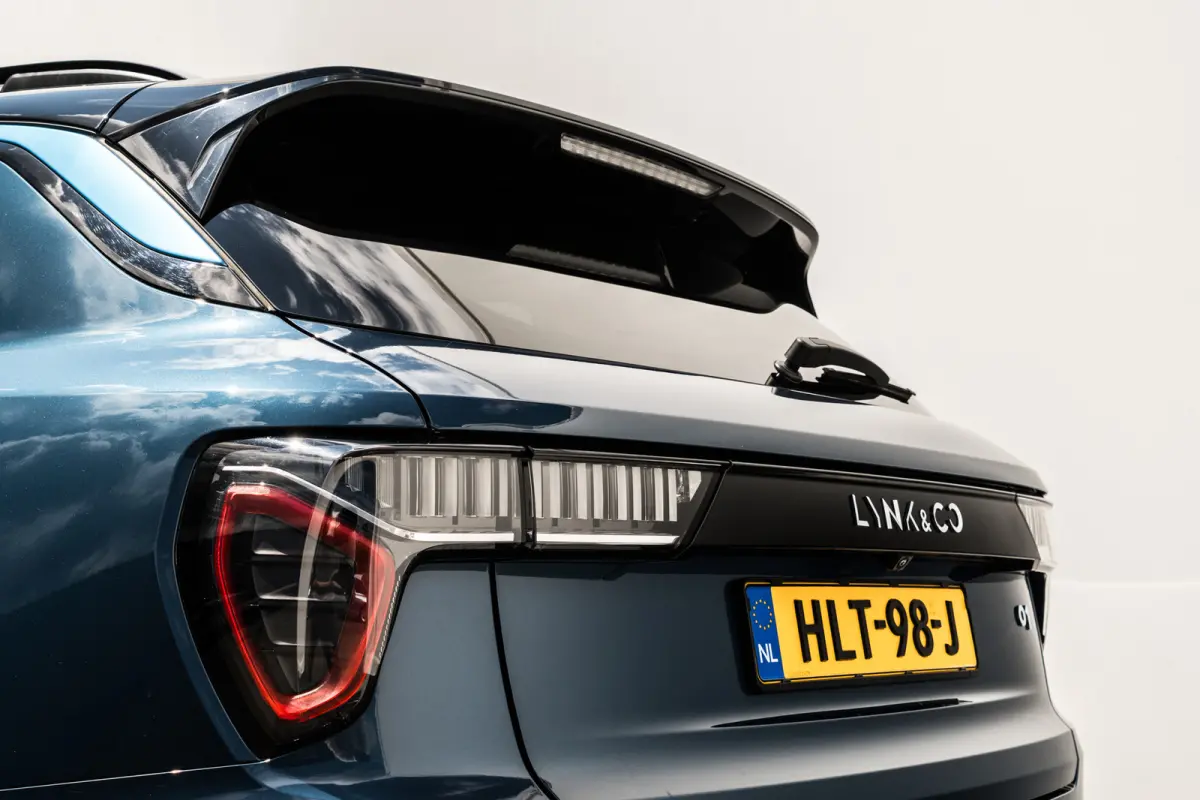 1.5 Plug-in Hybrid 262 Pk I Zwarte hemel I Panoramadak | Stuurverw. | NL Auto | 360 Camera | 20 inch LMV