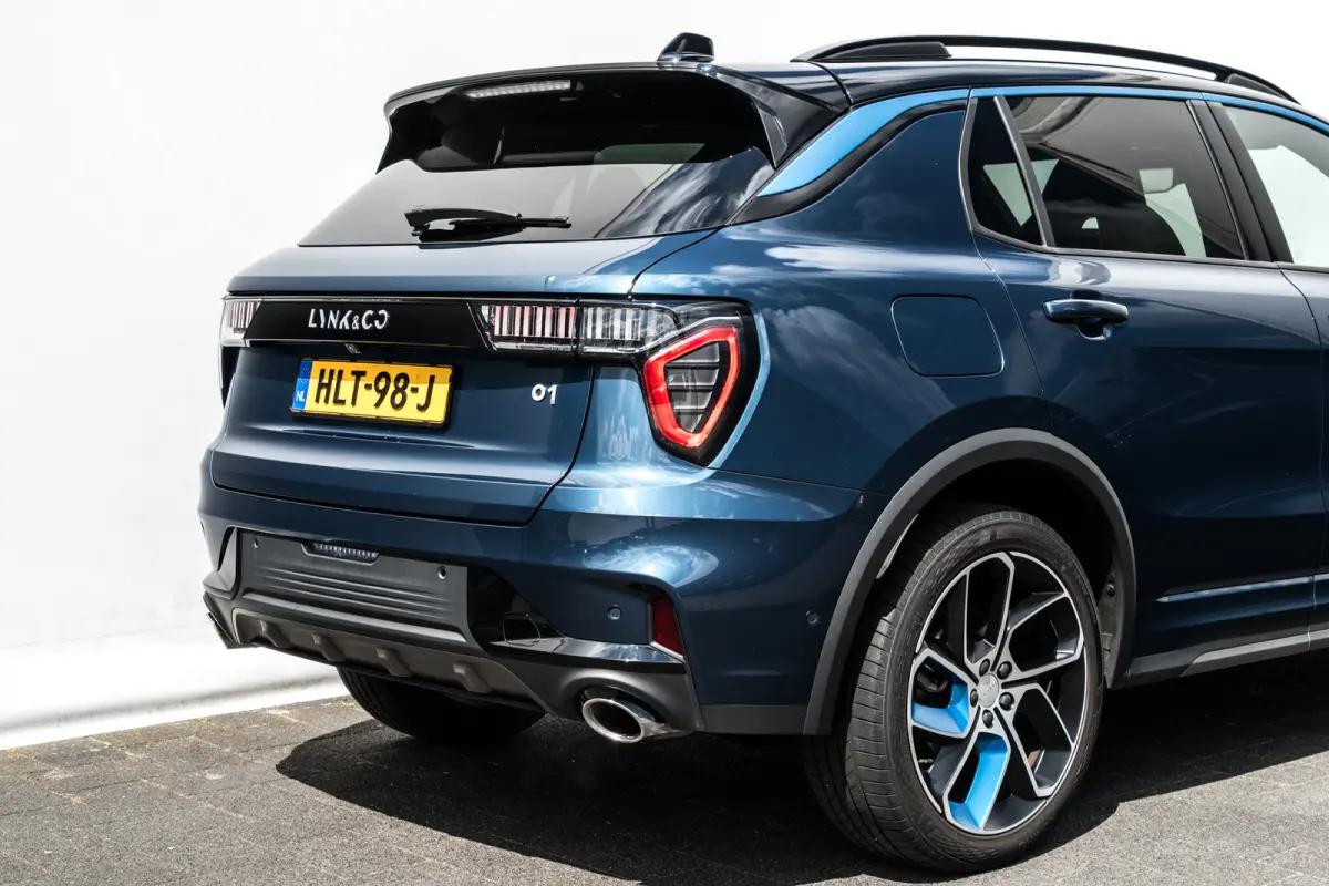 1.5 Plug-in Hybrid 262 Pk I Zwarte hemel I Panoramadak | Stuurverw. | NL Auto | 360 Camera | 20 inch LMV