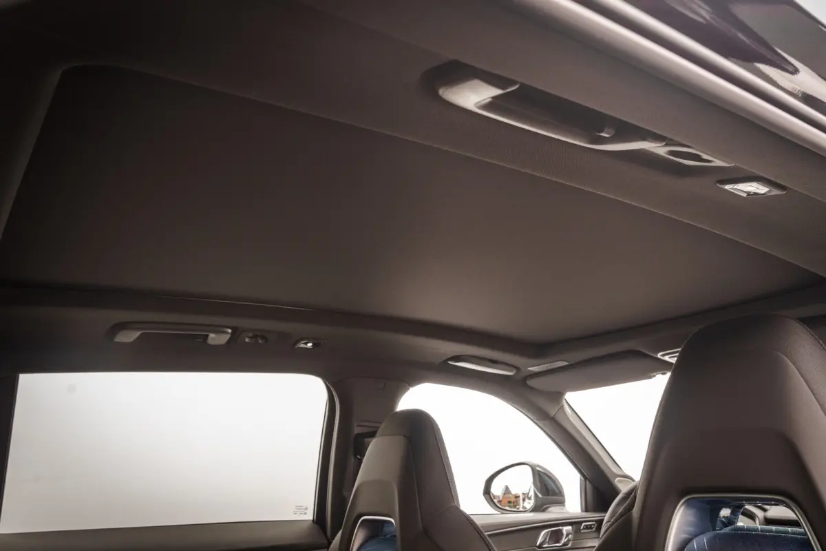 1.5 Plug-in Hybrid 262 Pk I Zwarte hemel I Panoramadak | Stuurverw. | NL Auto | 360 Camera | 20 inch LMV