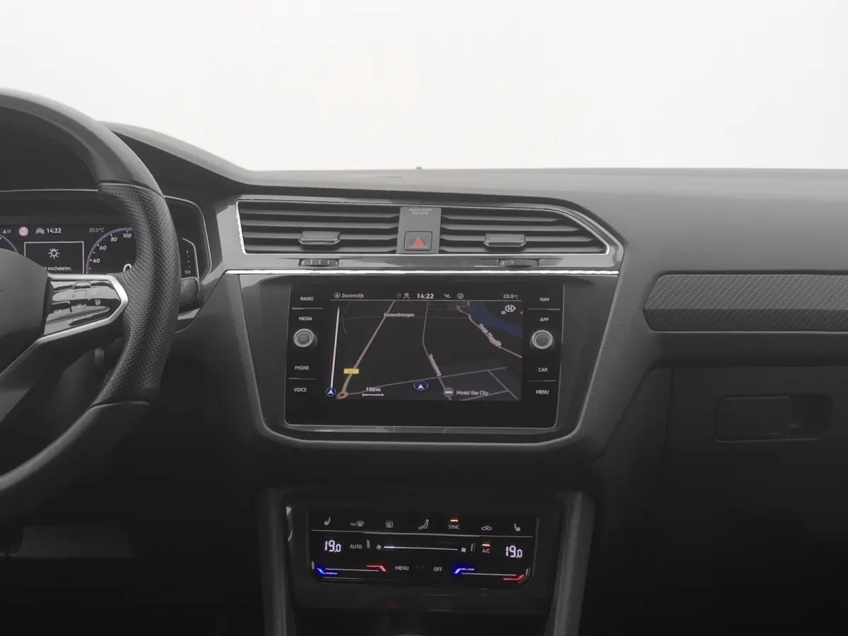 1.5 TSI R-Line Business | CAMERA | ADAPTIVE | STOEL- EN STUURVERW. | TREKHAAK