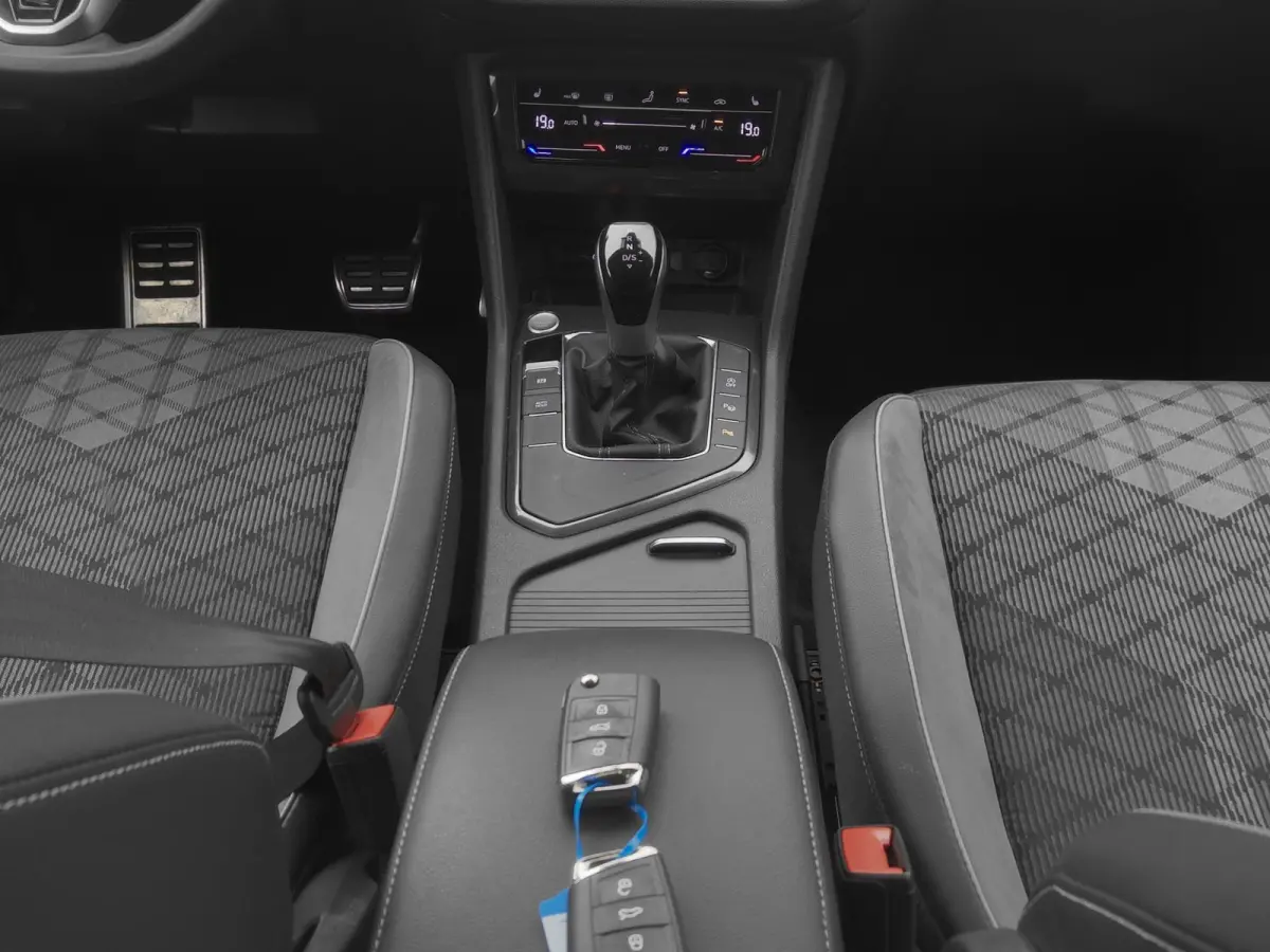 1.5 TSI R-Line Business | CAMERA | ADAPTIVE | STOEL- EN STUURVERW. | TREKHAAK