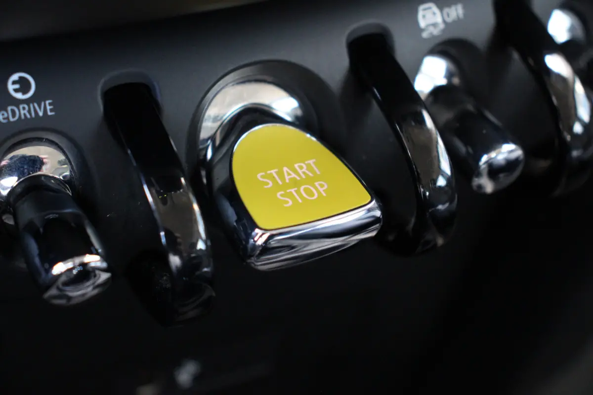 2.0 Cooper ALL4 Classic | NL-AUTO! | 1E EIGENAAR! | CAMERA | CRUISE | LED | PARK SENS | LANE ASSIST | HALF LEDER | NAVI | CLIMA