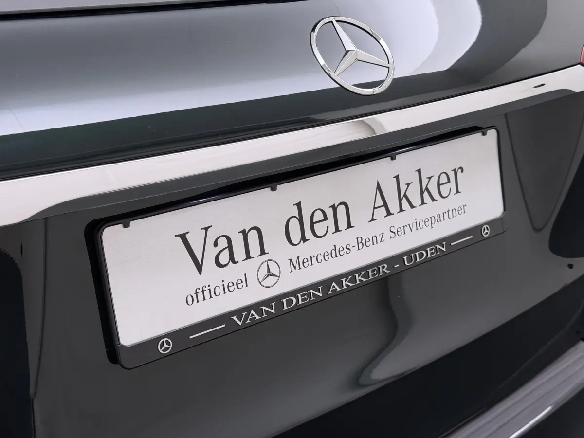 350e AMG 4Matic // SoH 97,4% // Trekhaak // Panoramadak // Distronic // 360 Camera // Rij Assistentiepakket // Carplay // Keyless entry // MultiBeam LED