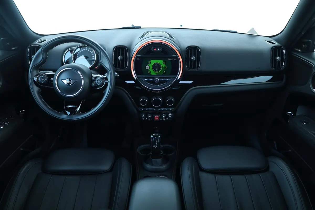 1.5 Cooper Business Edition Comfort Access/ Panoramadak/ Comfortstoelen/ Harman-Kardon/ Navigatie Plus/ LED-koplampen