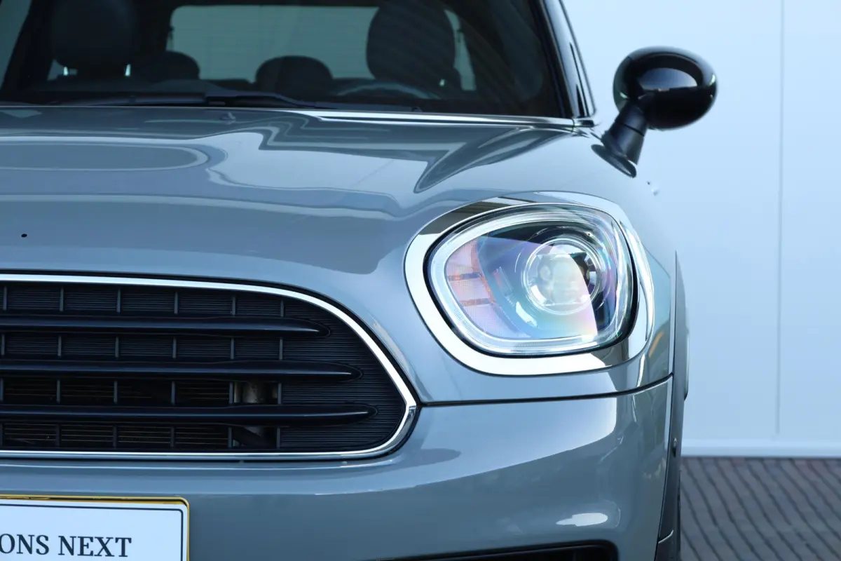 1.5 Cooper Business Edition Comfort Access/ Panoramadak/ Comfortstoelen/ Harman-Kardon/ Navigatie Plus/ LED-koplampen