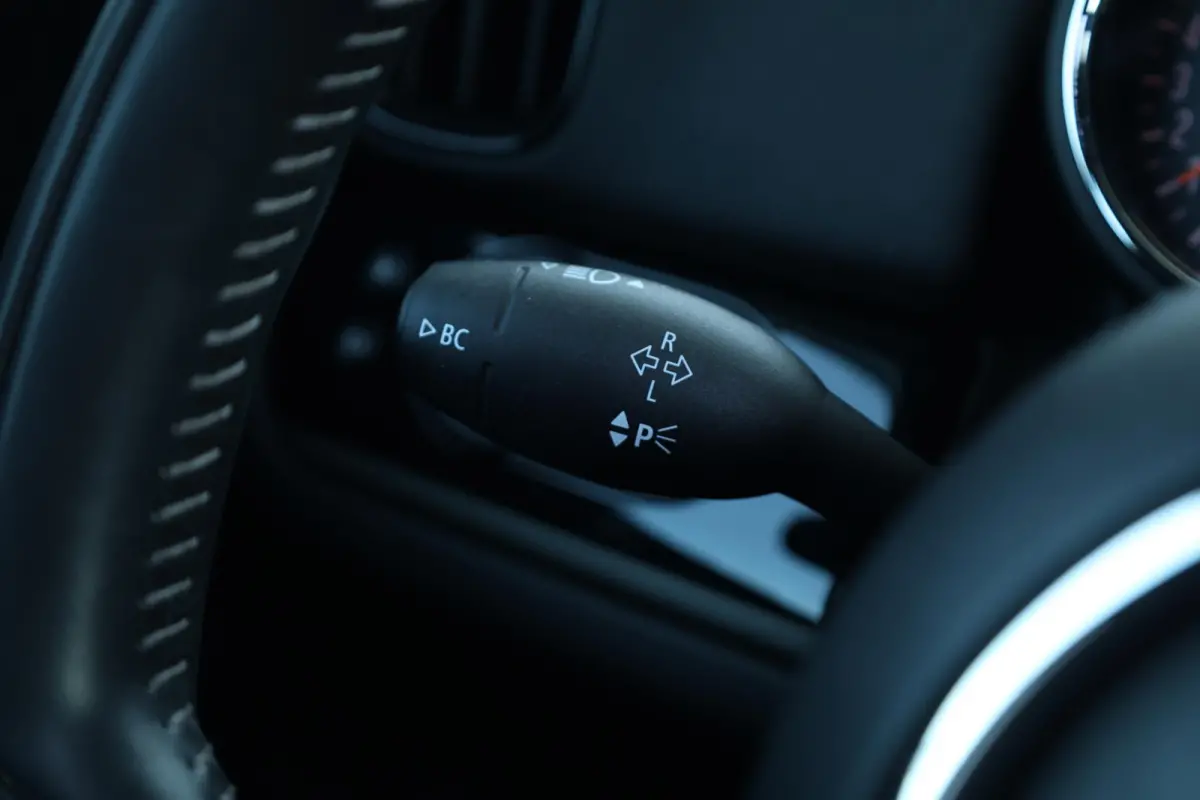 1.5 Cooper Business Edition Comfort Access/ Panoramadak/ Comfortstoelen/ Harman-Kardon/ Navigatie Plus/ LED-koplampen