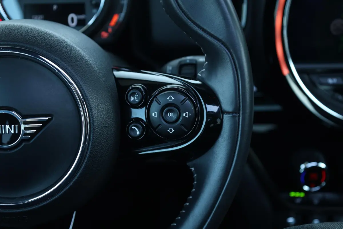 1.5 Cooper Business Edition Comfort Access/ Panoramadak/ Comfortstoelen/ Harman-Kardon/ Navigatie Plus/ LED-koplampen
