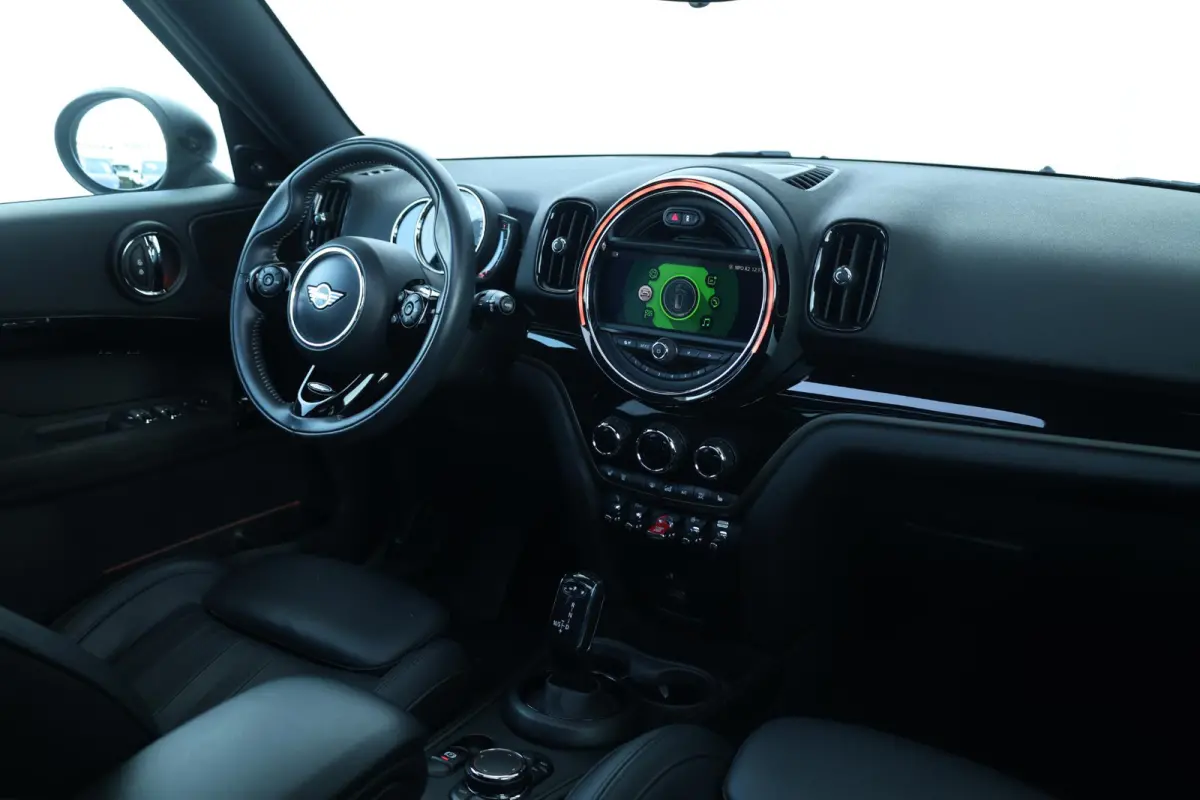 1.5 Cooper Business Edition Comfort Access/ Panoramadak/ Comfortstoelen/ Harman-Kardon/ Navigatie Plus/ LED-koplampen