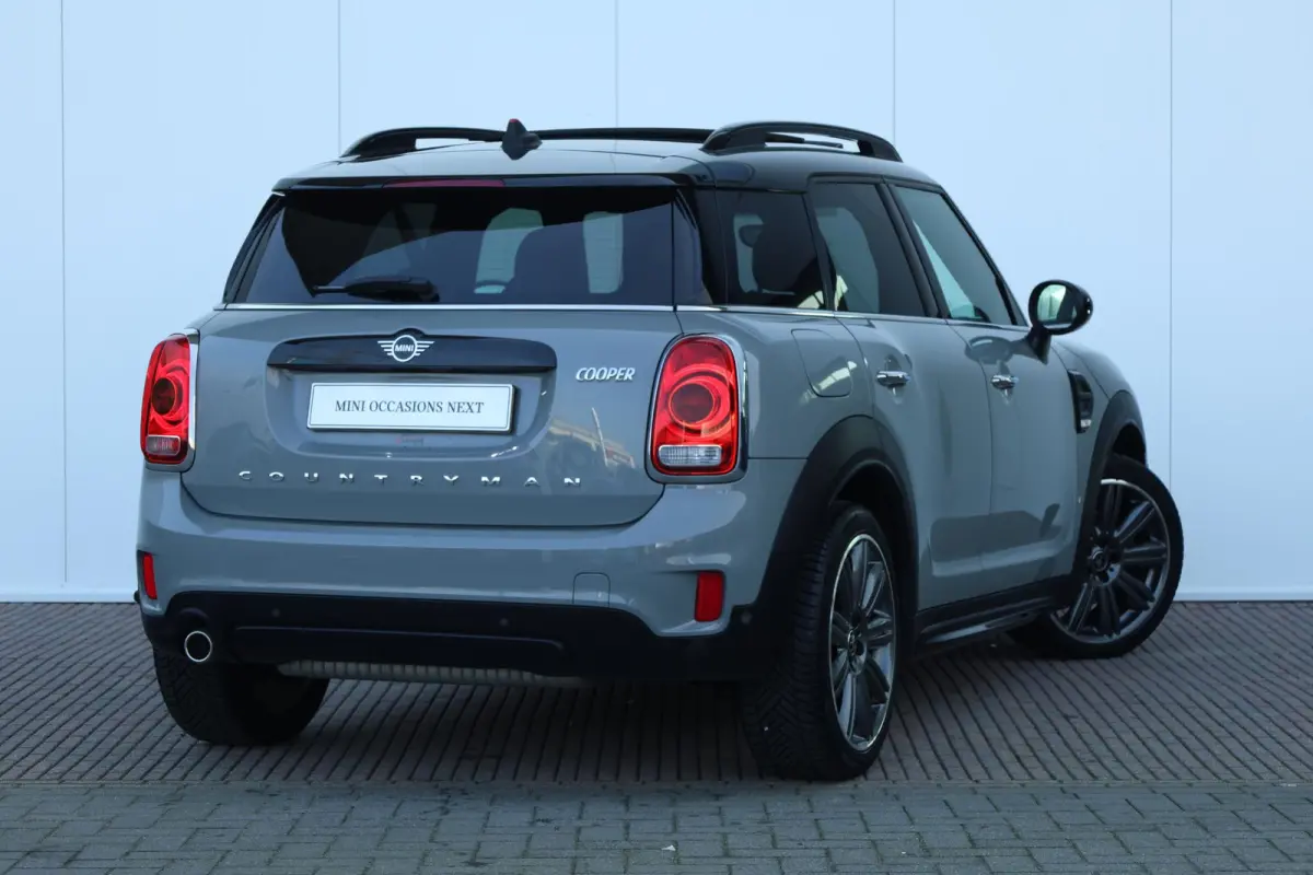 1.5 Cooper Business Edition Comfort Access/ Panoramadak/ Comfortstoelen/ Harman-Kardon/ Navigatie Plus/ LED-koplampen