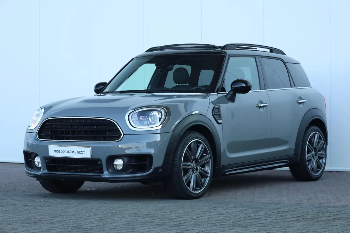 1.5 Cooper Business Edition Comfort Access/ Panoramadak/ Comfortstoelen/ Harman-Kardon/ Navigatie Plus/ LED-koplampen