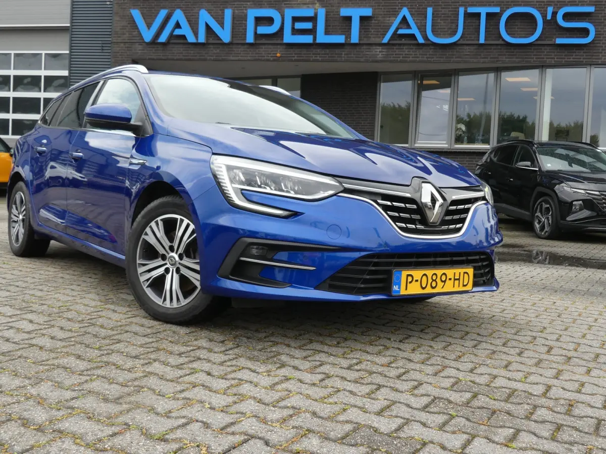 Estate 1.6 Plug-in Hybrid 160 Intens / Carplay
