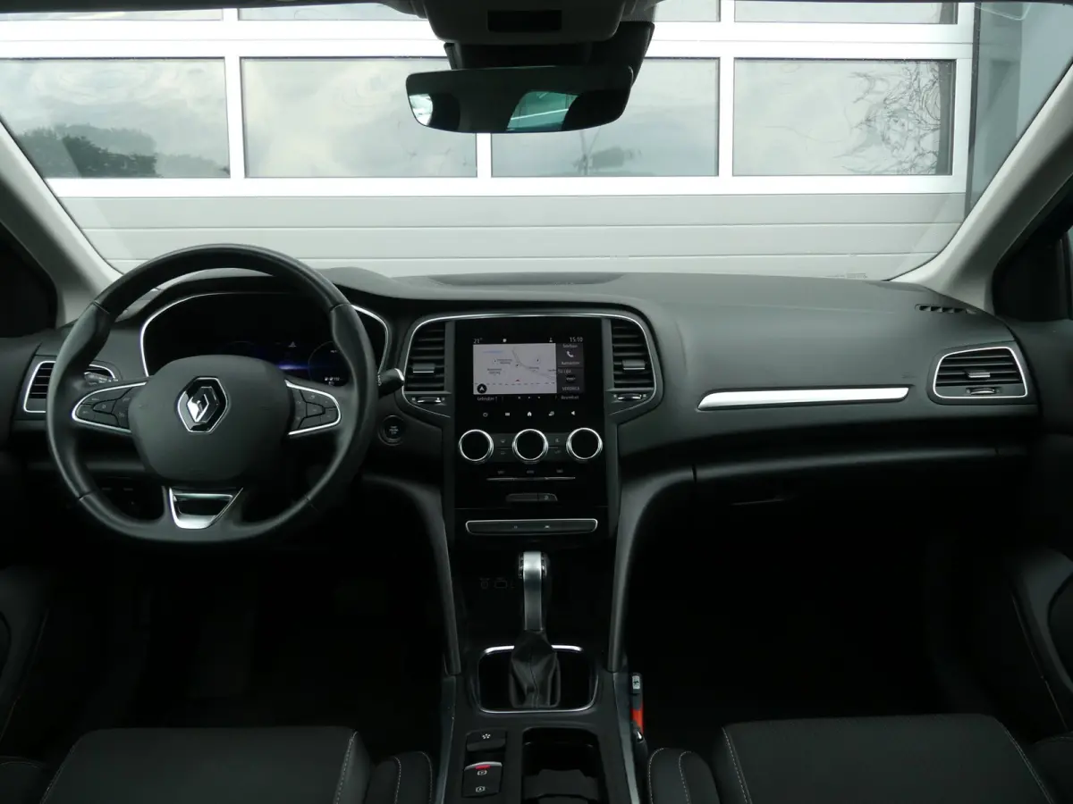 Estate 1.6 Plug-in Hybrid 160 Intens / Carplay