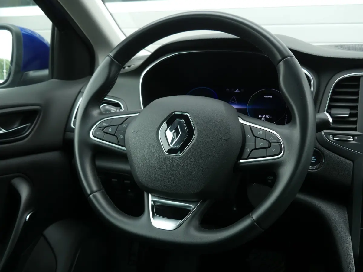 Estate 1.6 Plug-in Hybrid 160 Intens / Carplay
