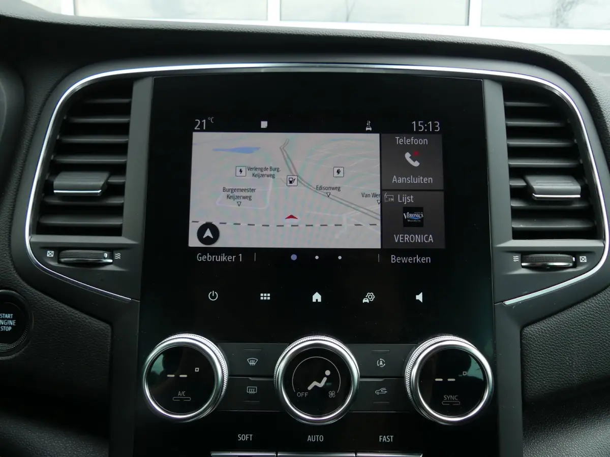 Estate 1.6 Plug-in Hybrid 160 Intens / Carplay