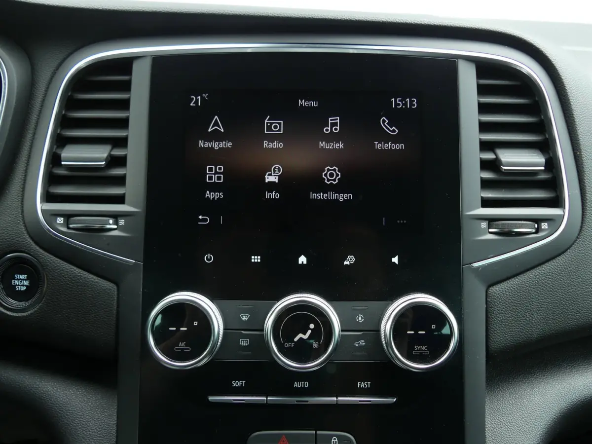 Estate 1.6 Plug-in Hybrid 160 Intens / Carplay