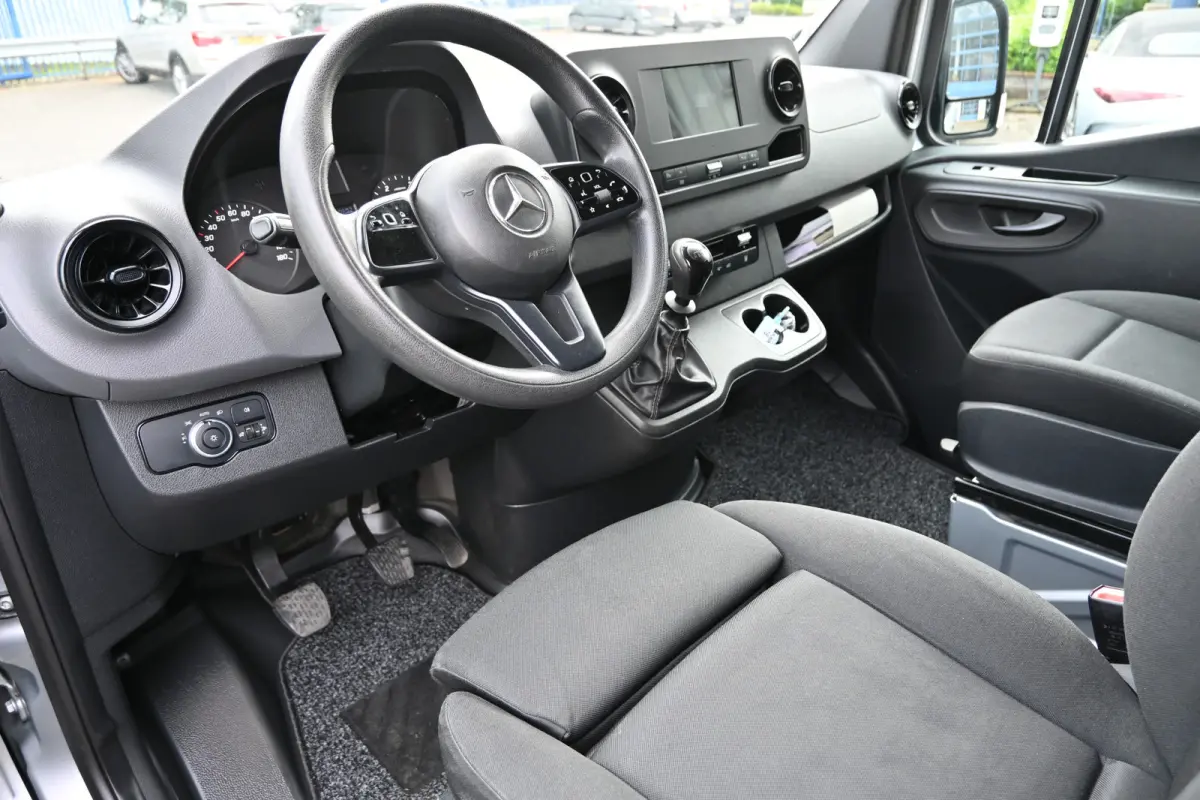 316 CDI L2H1 MBUX met Camera, Apple Carplay/Android Auto, Trekhaak