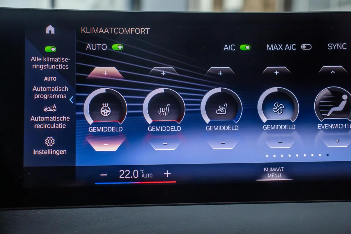 xDrive40 Sport Edition 77 kWh, BTW, Laser, H&K, Pano