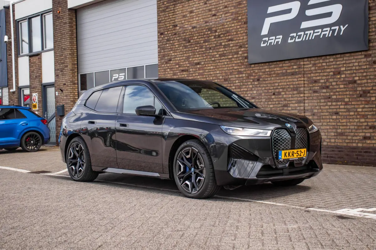 xDrive40 Sport Edition 77 kWh, BTW, Laser, H&K, Pano