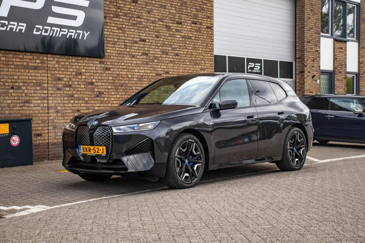 xDrive40 Sport Edition 77 kWh, BTW, Laser, H&K, Pano