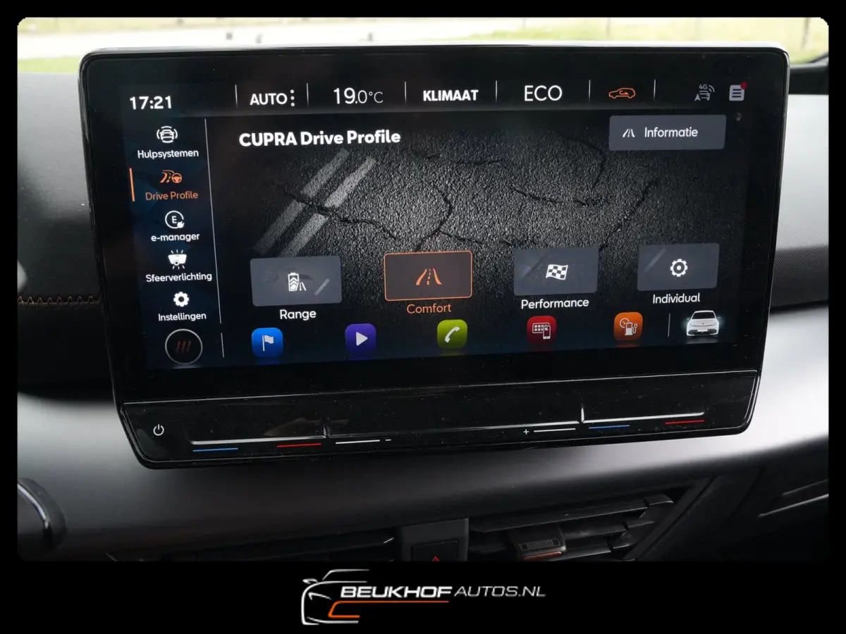 Essential 62 kWh Carplay Navi Trekhaak Soh 93.6%