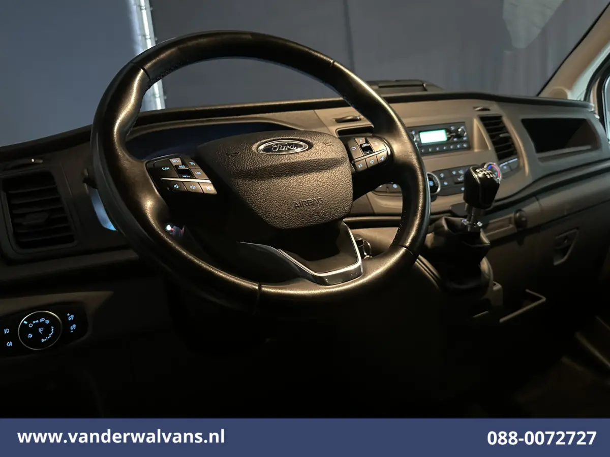 2.0 TDCI 130pk Bakwagen Laadklep Euro6 Airco | 940kg laadvermogen | Cruisecontrol | Verwarmde Voorruit Bijrijdersbank