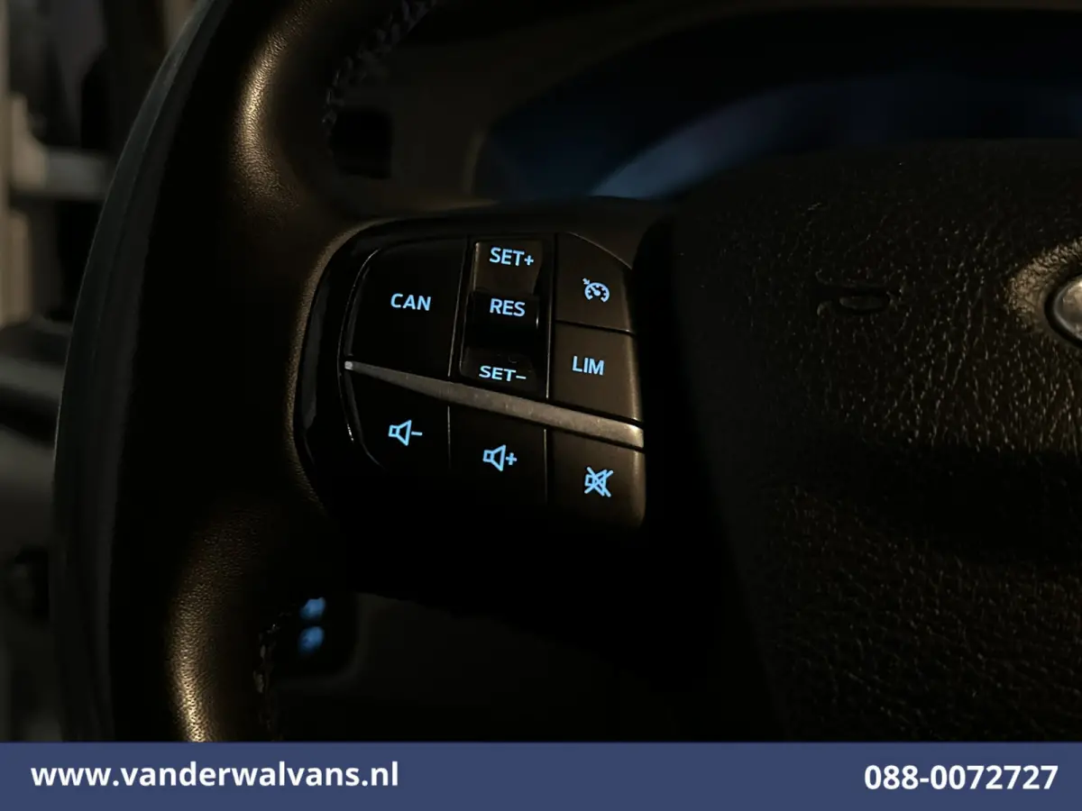 2.0 TDCI 130pk Bakwagen Laadklep Euro6 Airco | 940kg laadvermogen | Cruisecontrol | Verwarmde Voorruit Bijrijdersbank