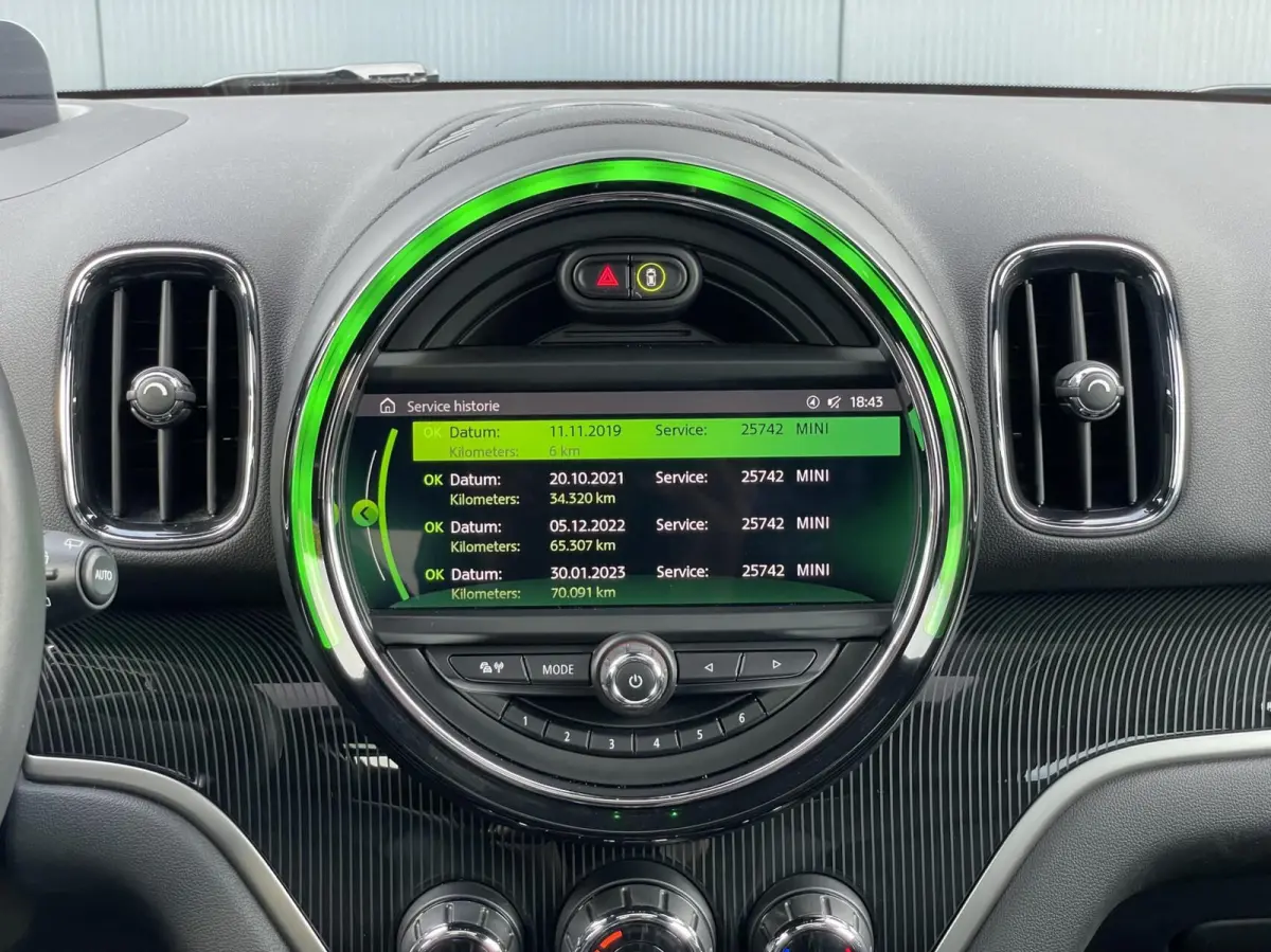 1.5 Cooper ALL4 Chili JCW Pano Leder H&K Carplay Camera